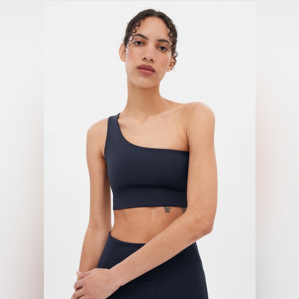 Girlfriend Collective Skyline Bianca One Shoulder Bra, Medium, Navy